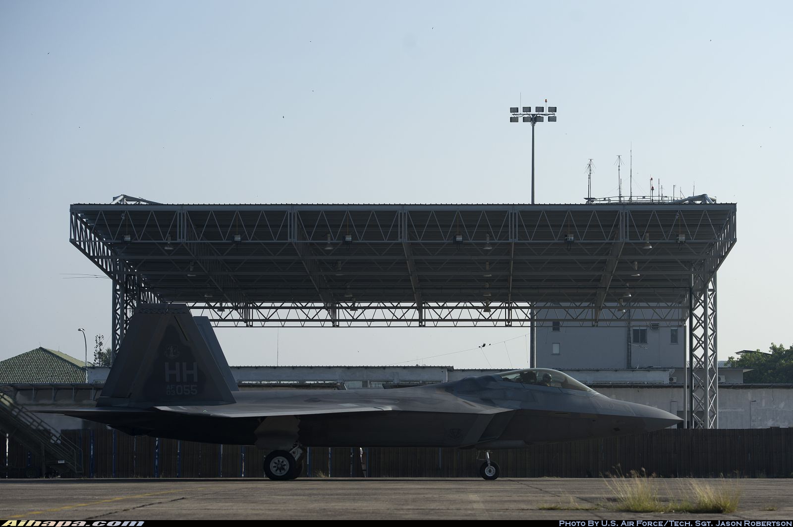 洛克希德-马丁 F-22A&ldquo;猛禽&rdquo; \vert{} ID:7418