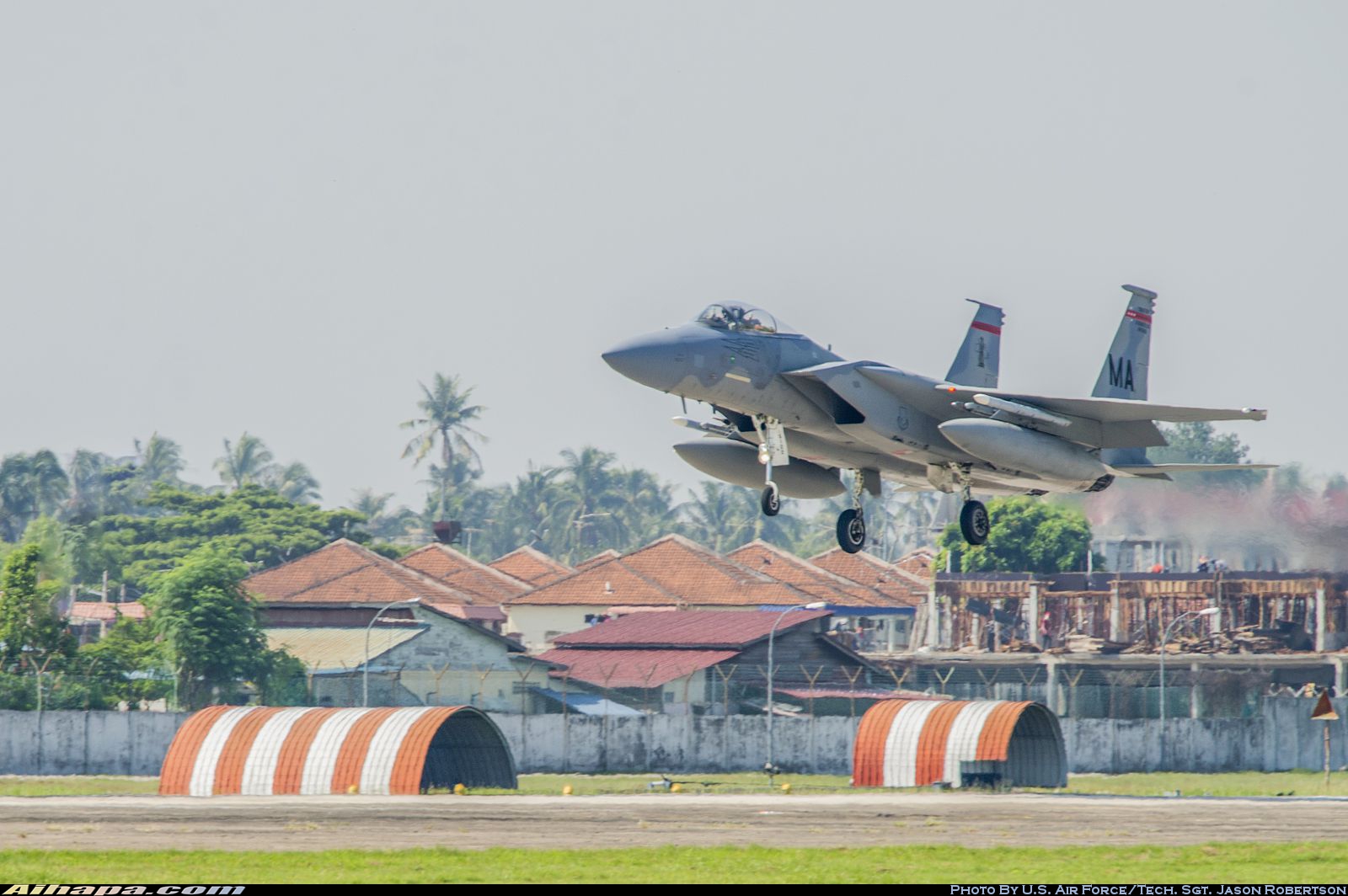 麦克唐纳-道格拉斯 F-15C&ldquo;鹰&rdquo; \vert{} ID:7424
