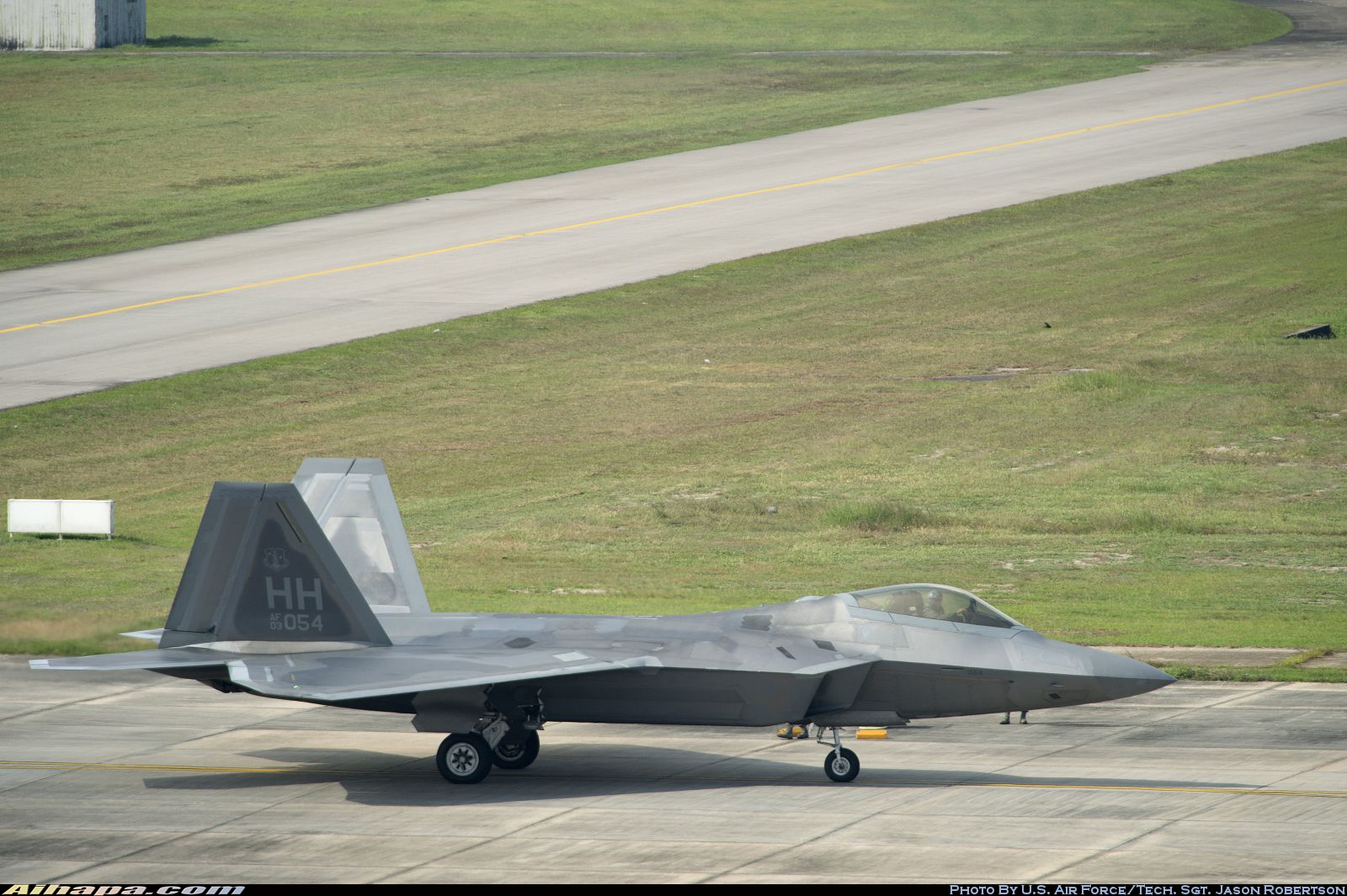 洛克希德-马丁 F-22A&ldquo;猛禽&rdquo; \vert{} ID:7410