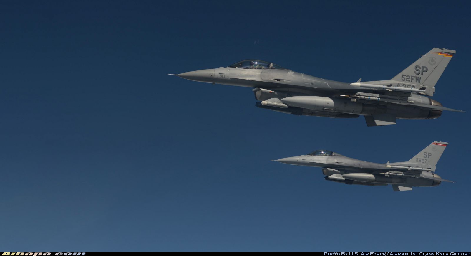 洛克希德 F-16CM&ldquo;战隼&rdquo; \vert{} ID:7681