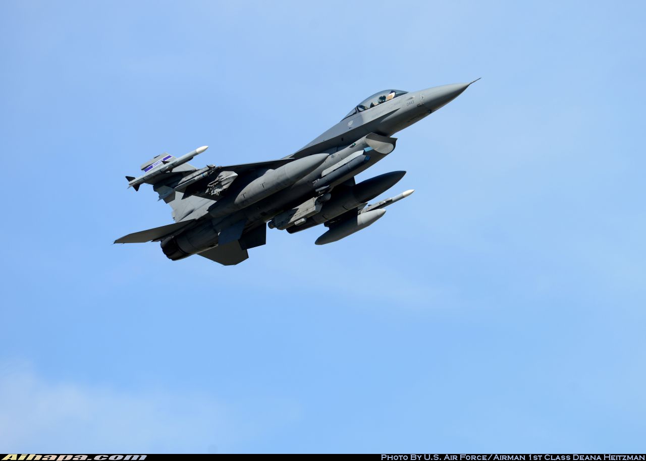 通用动力 F-16CM&ldquo;战隼&rdquo; \vert{} ID:8563