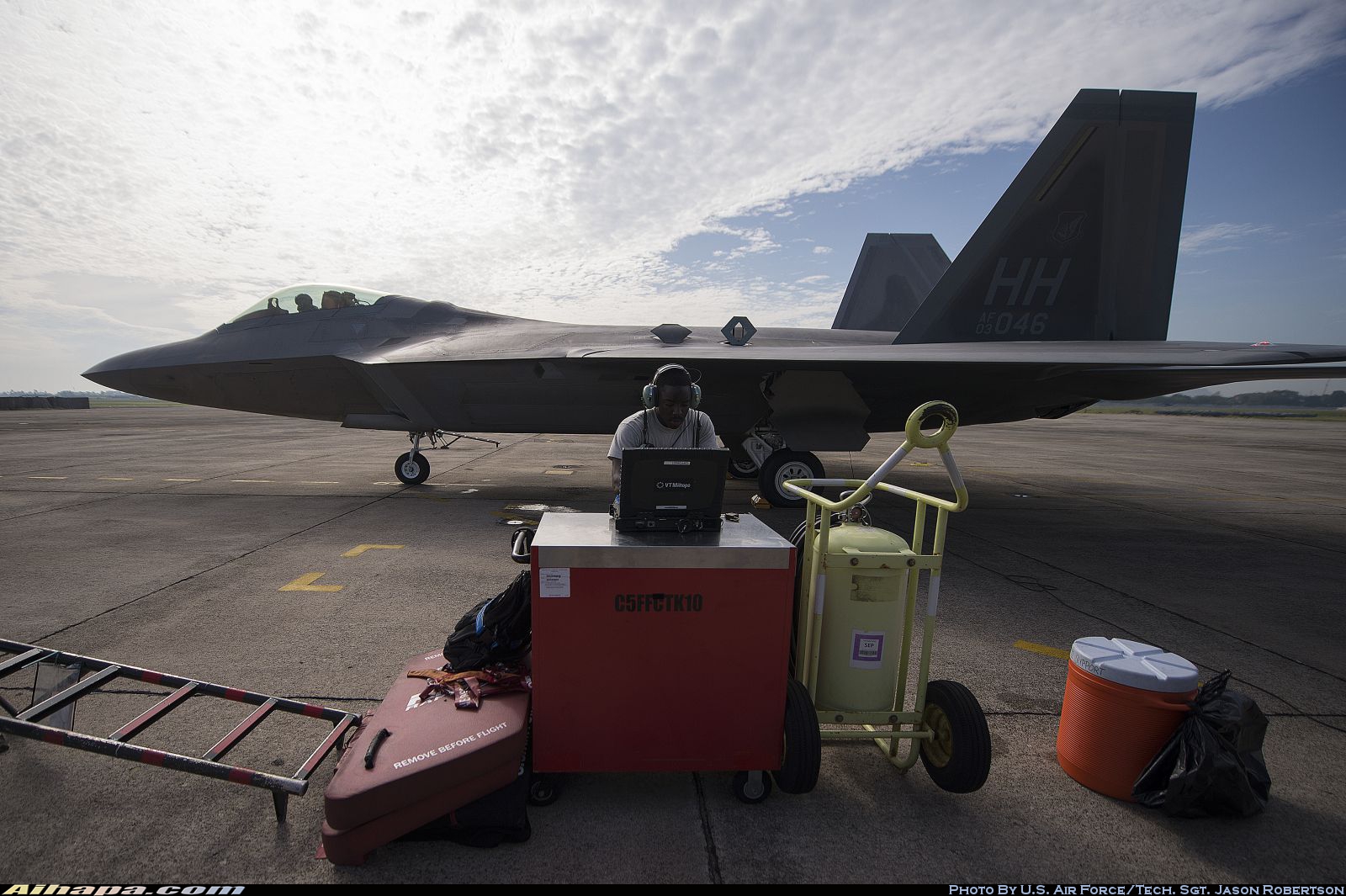 洛克希德-马丁 F-22A&ldquo;猛禽&rdquo; \vert{} ID:7398