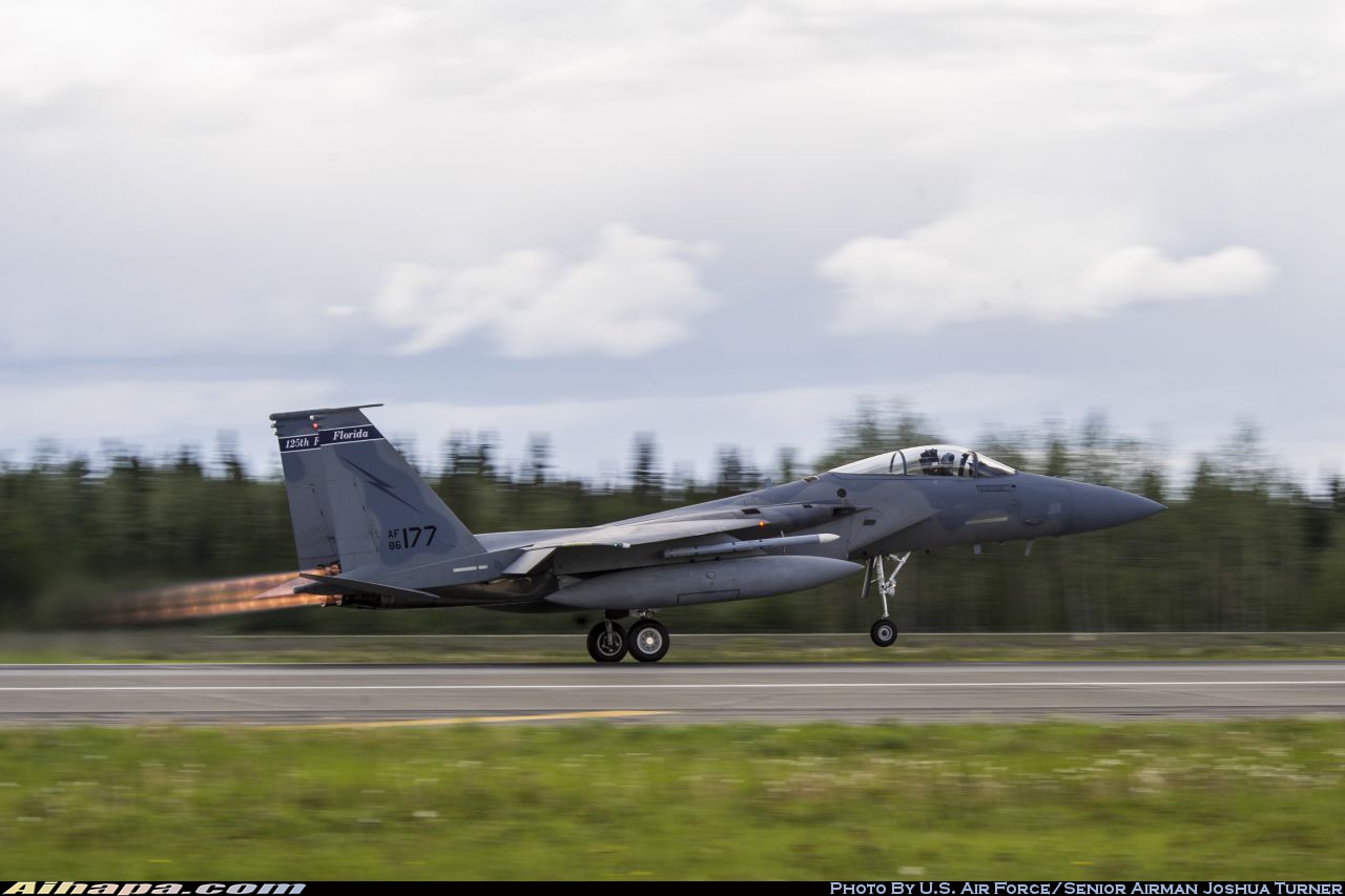 麦克唐纳-道格拉斯 F-15C&ldquo;鹰&rdquo; \vert{} ID:8156