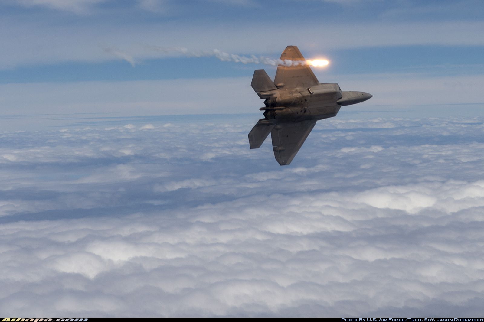 洛克希德-马丁 F-22A&ldquo;猛禽&rdquo; \vert{} ID:7368