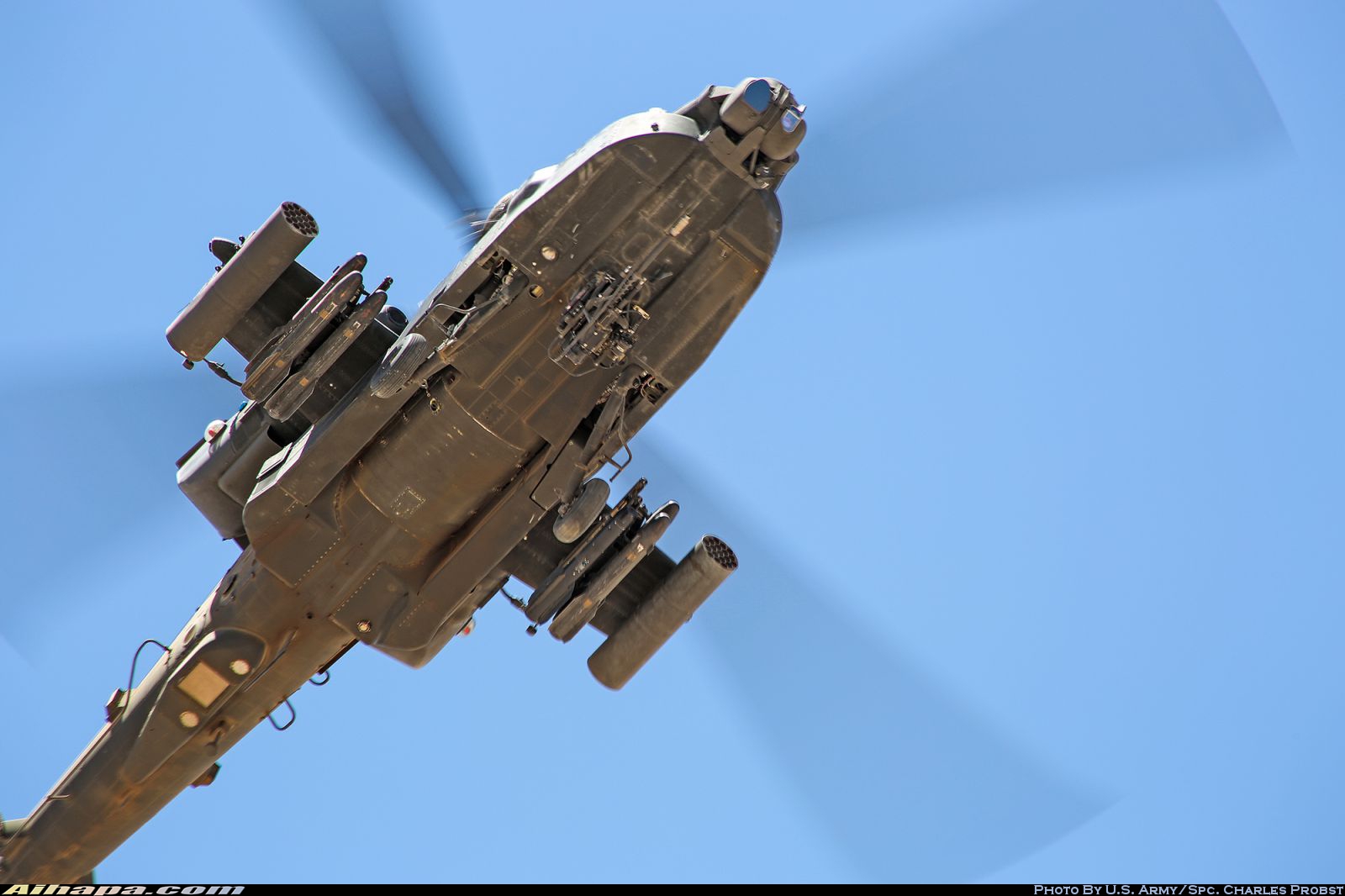 波音 AH-64D&ldquo;长弓阿帕奇&rdquo; \vert{} ID:7937