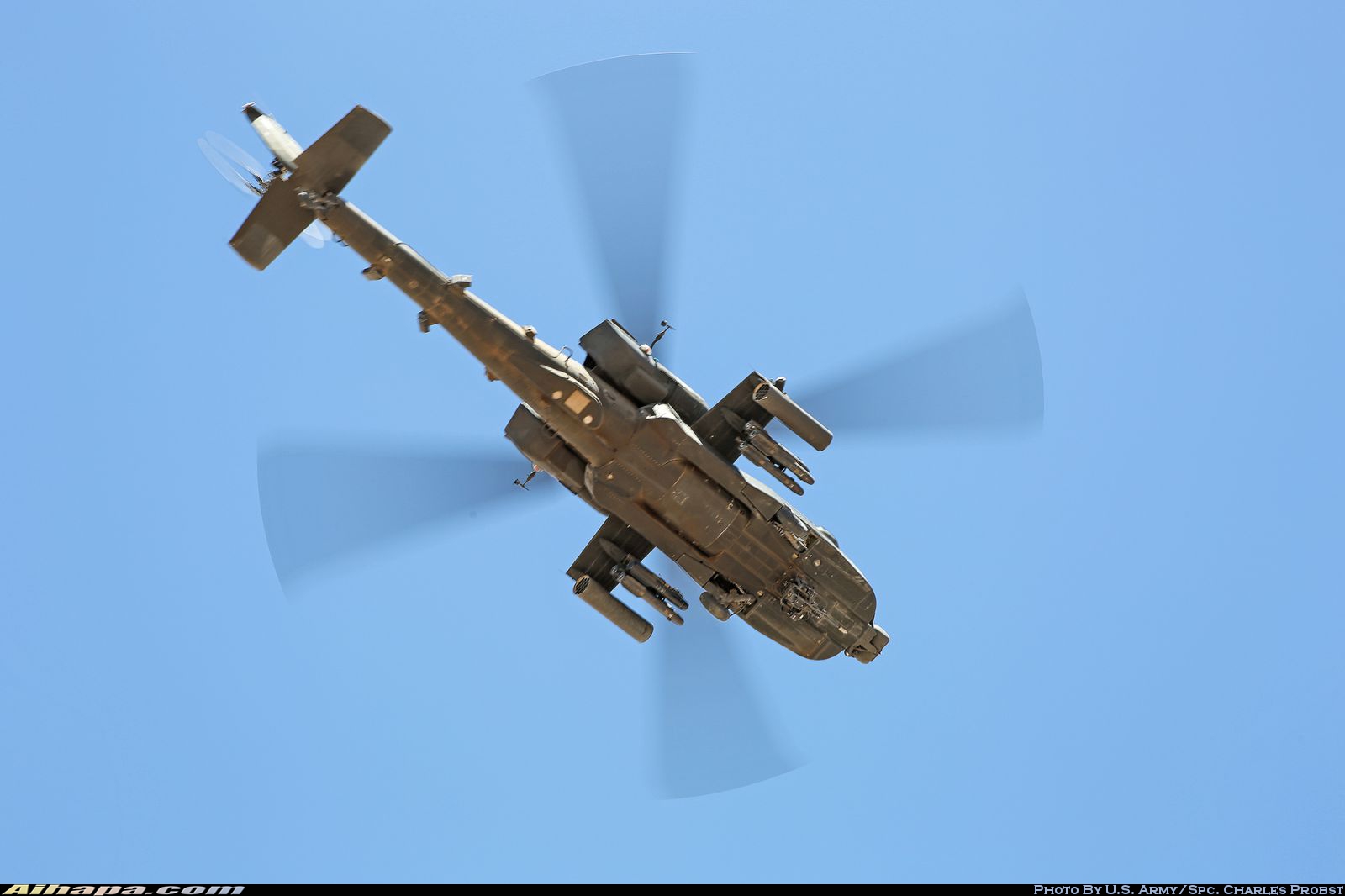 波音 AH-64D&ldquo;长弓阿帕奇&rdquo; \vert{} ID:7935