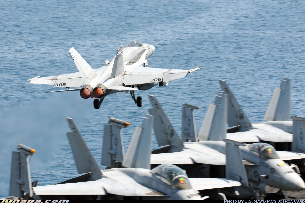 麦克唐纳-道格拉斯 F/A-18C&ldquo;大黄蜂&rdquo; \vert{} ID:9661