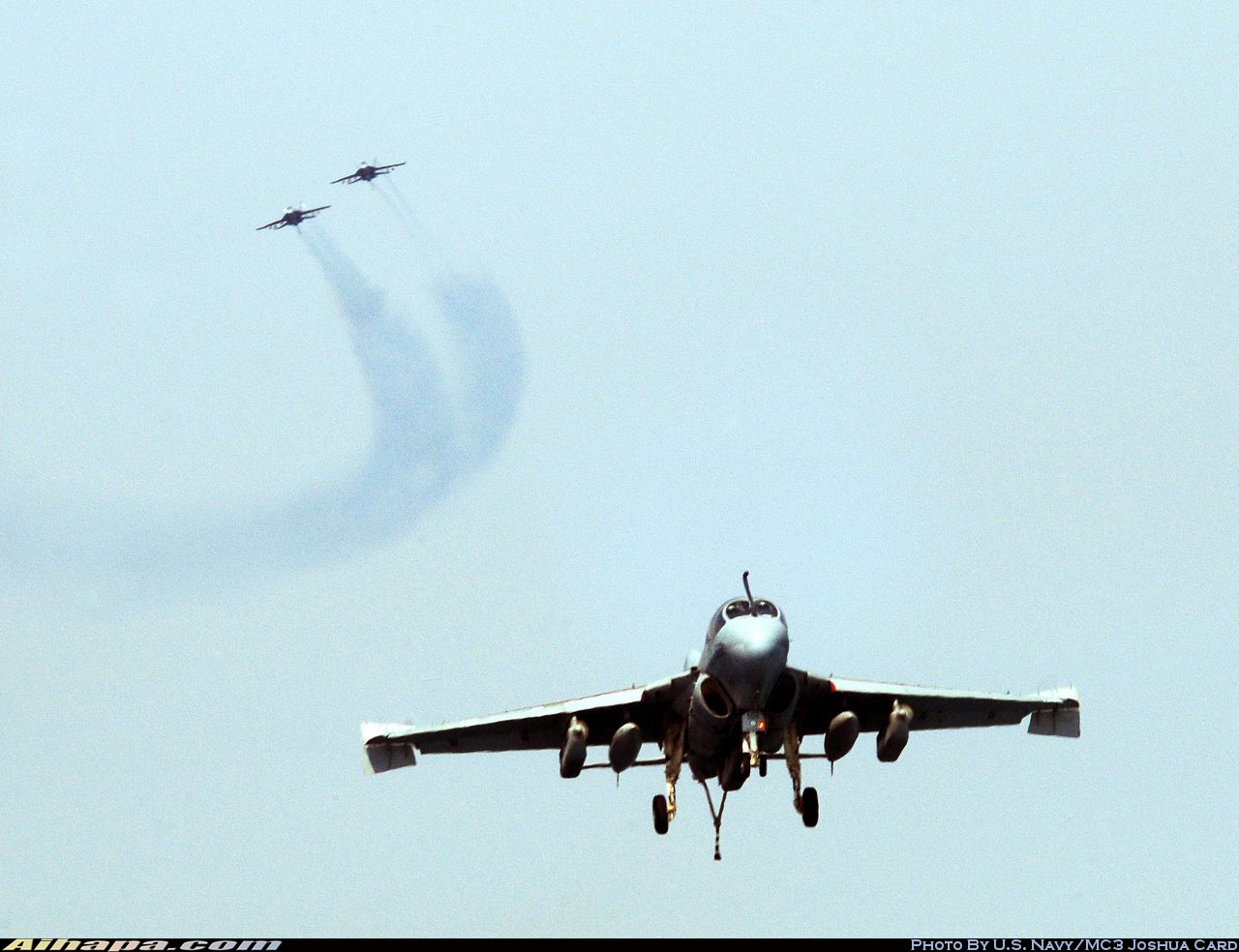 格鲁曼 EA-6B&ldquo;徘徊者&rdquo; \vert{} ID:8941