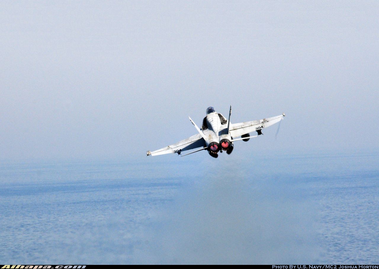 麦克唐纳-道格拉斯 F/A-18C&ldquo;大黄蜂&rdquo; \vert{} ID:9673