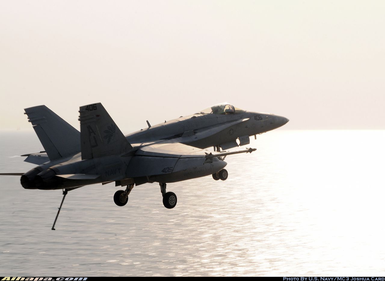 麦克唐纳-道格拉斯 F/A-18C&ldquo;大黄蜂&rdquo; \vert{} ID:9690