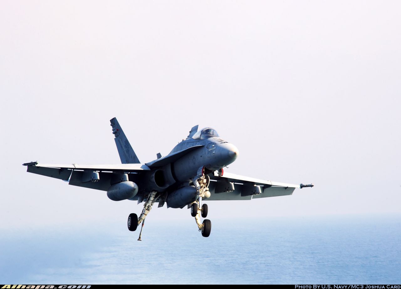 麦克唐纳-道格拉斯 F/A-18C&ldquo;大黄蜂&rdquo; \vert{} ID:9724