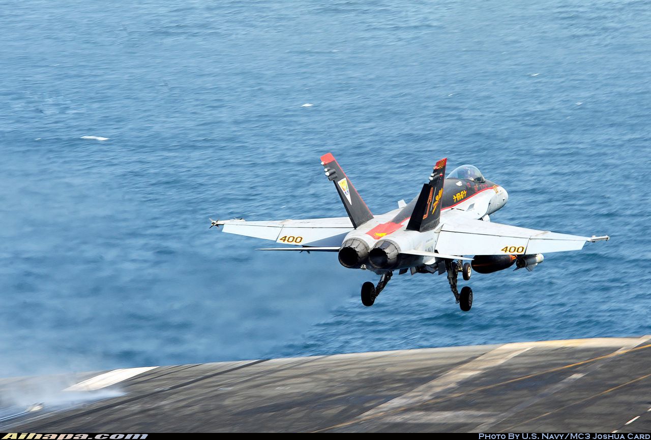 麦克唐纳-道格拉斯 F/A-18C&ldquo;大黄蜂&rdquo; \vert{} ID:9728