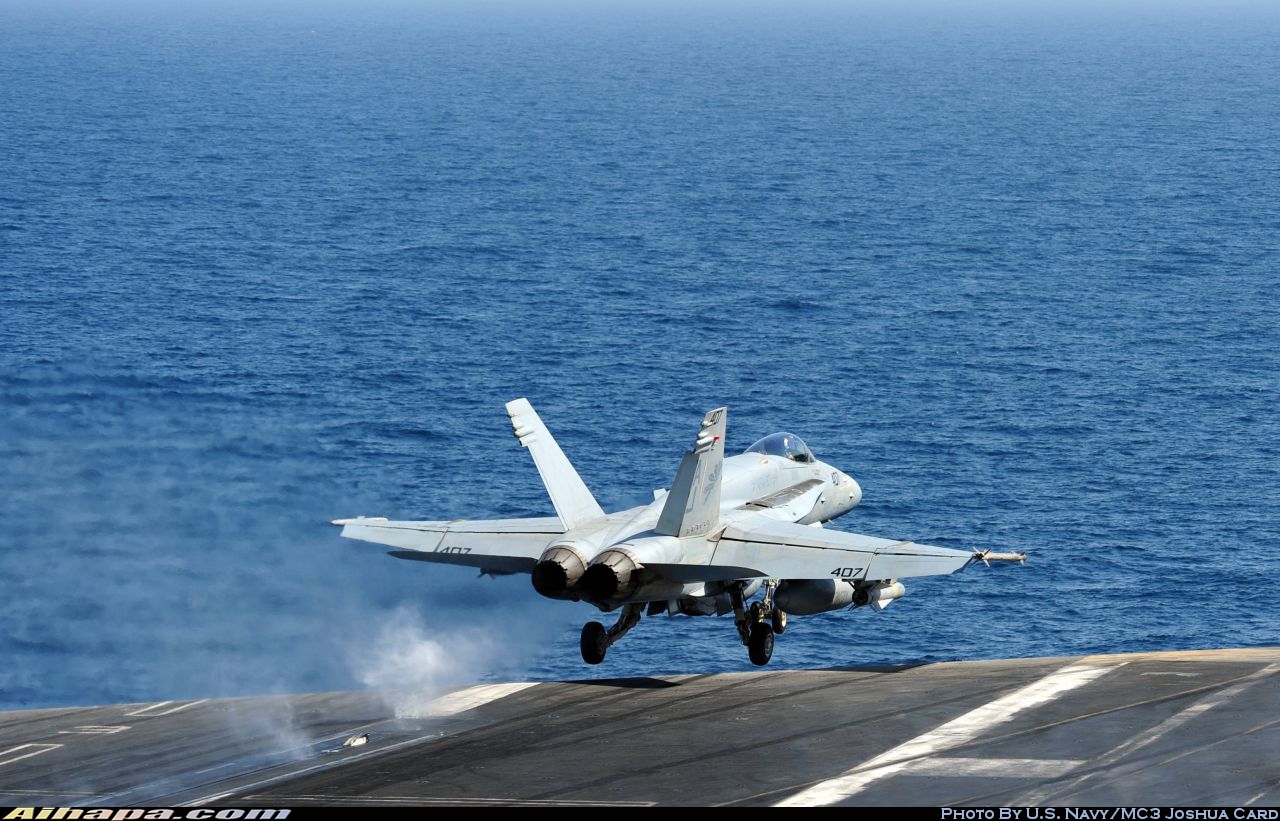 麦克唐纳-道格拉斯 F/A-18C&ldquo;大黄蜂&rdquo; \vert{} ID:9722