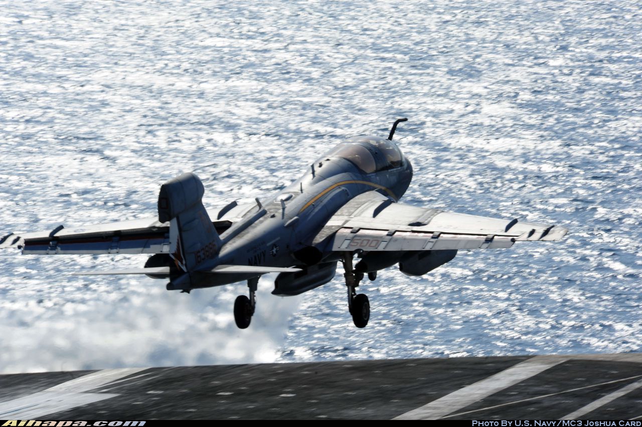 格鲁曼 EA-6B&ldquo;徘徊者&rdquo; \vert{} ID:9750