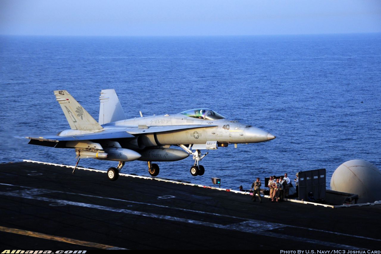 麦克唐纳-道格拉斯 F/A-18C&ldquo;大黄蜂&rdquo; \vert{} ID:10606