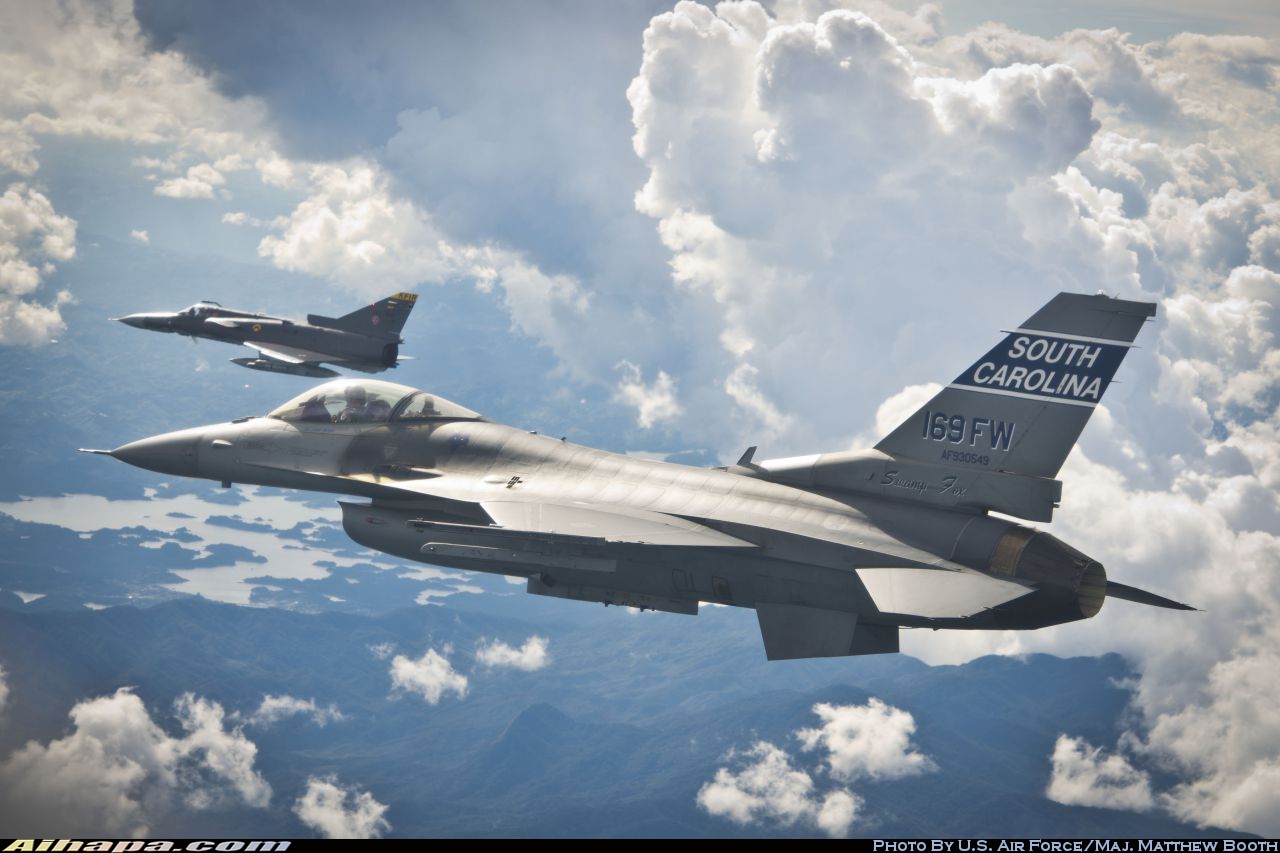 洛克希德-马丁 F-16CM&ldquo;战隼&rdquo; \vert{} ID:10034