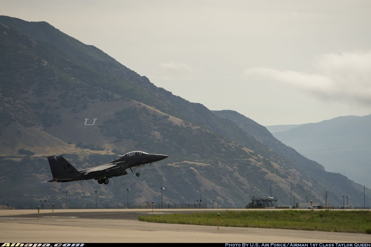 波音 F-15E&ldquo;攻击鹰&rdquo; \vert{} ID:10426