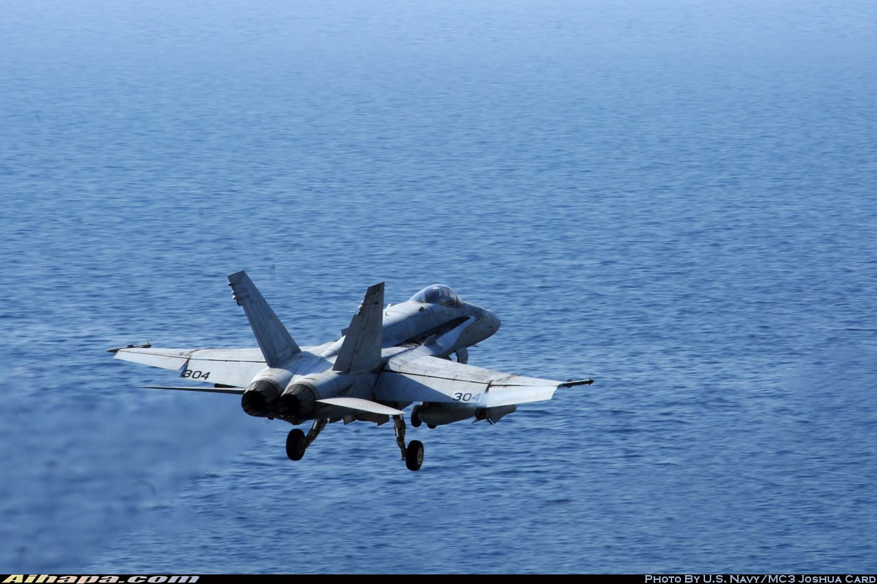 麦克唐纳-道格拉斯 F/A-18C&ldquo;大黄蜂&rdquo; \vert{} ID:10978