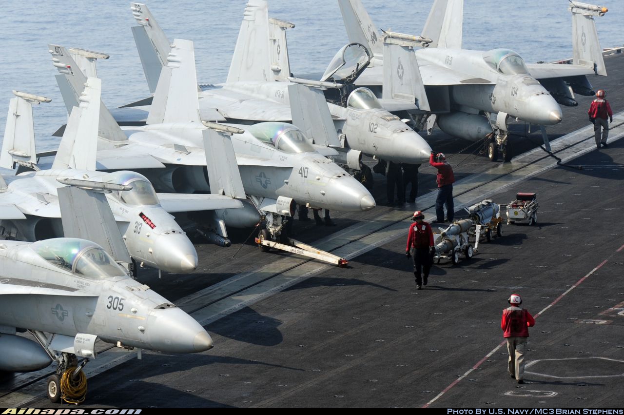 麦克唐纳-道格拉斯 F/A-18C&ldquo;大黄蜂&rdquo; \vert{} ID:10574