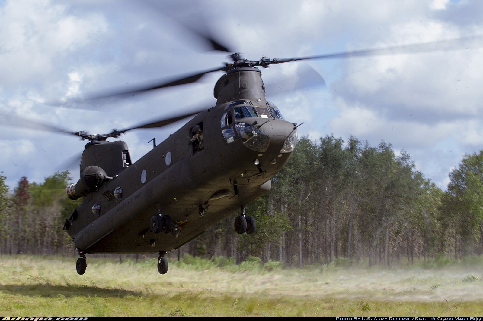波音 CH-47D&ldquo;支奴干&rdquo; \vert{} ID:10744