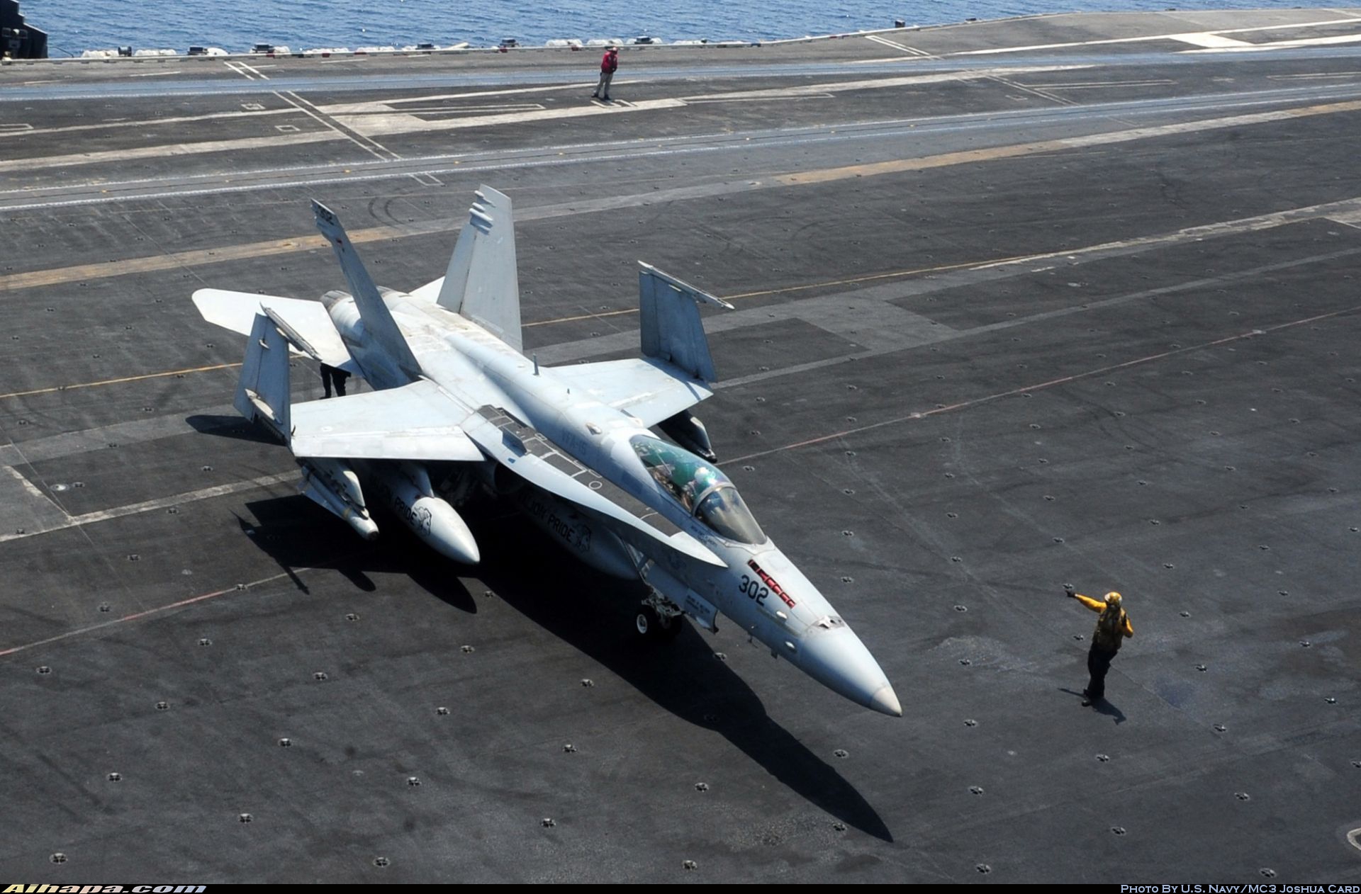 麦克唐纳-道格拉斯 F/A-18C&ldquo;大黄蜂&rdquo; \vert{} ID:14783