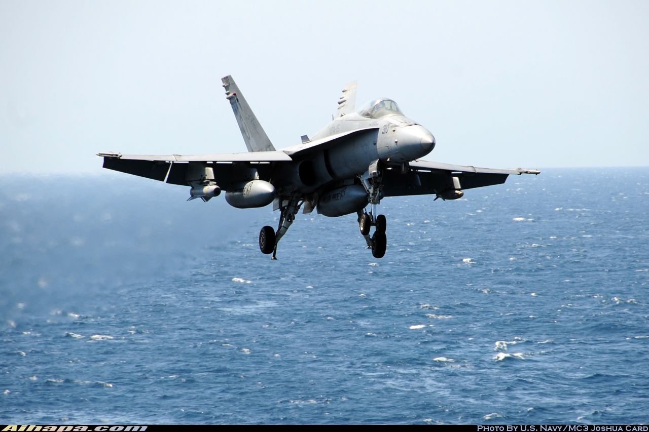 麦克唐纳-道格拉斯 F/A-18C&ldquo;大黄蜂&rdquo; \vert{} ID:14754
