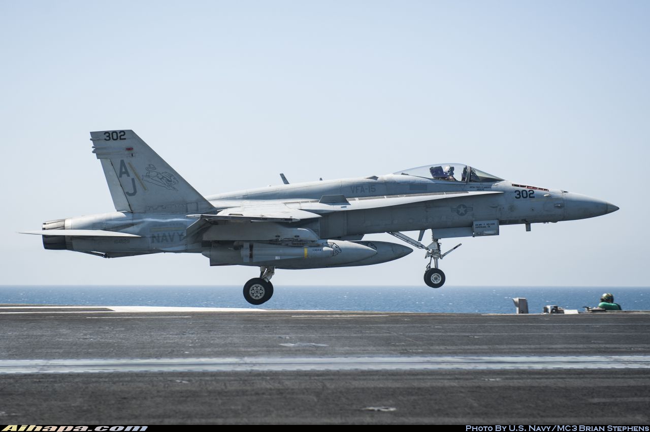 麦克唐纳-道格拉斯 F/A-18C&ldquo;大黄蜂&rdquo; \vert{} ID:14758