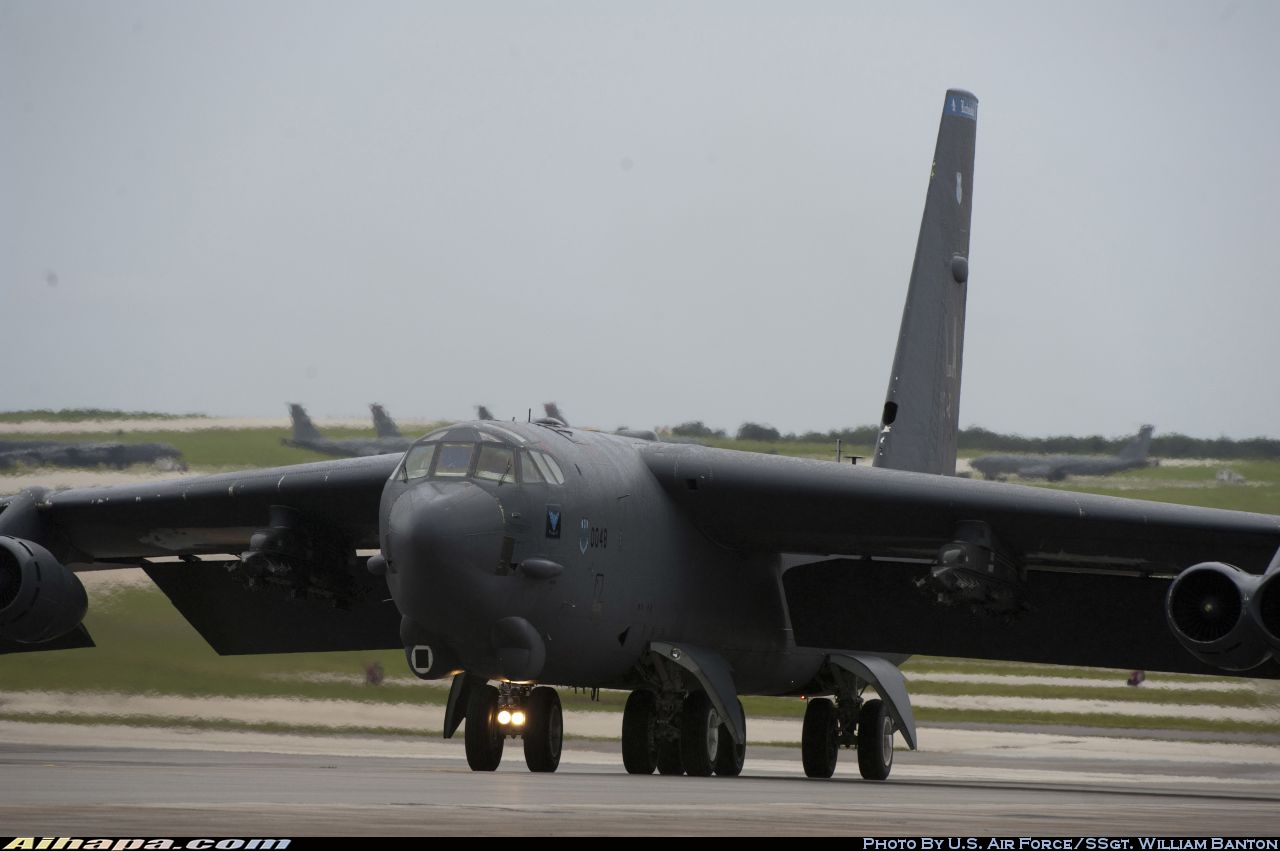 波音 B-52H&ldquo;同温层堡垒&rdquo; \vert{} ID:12836