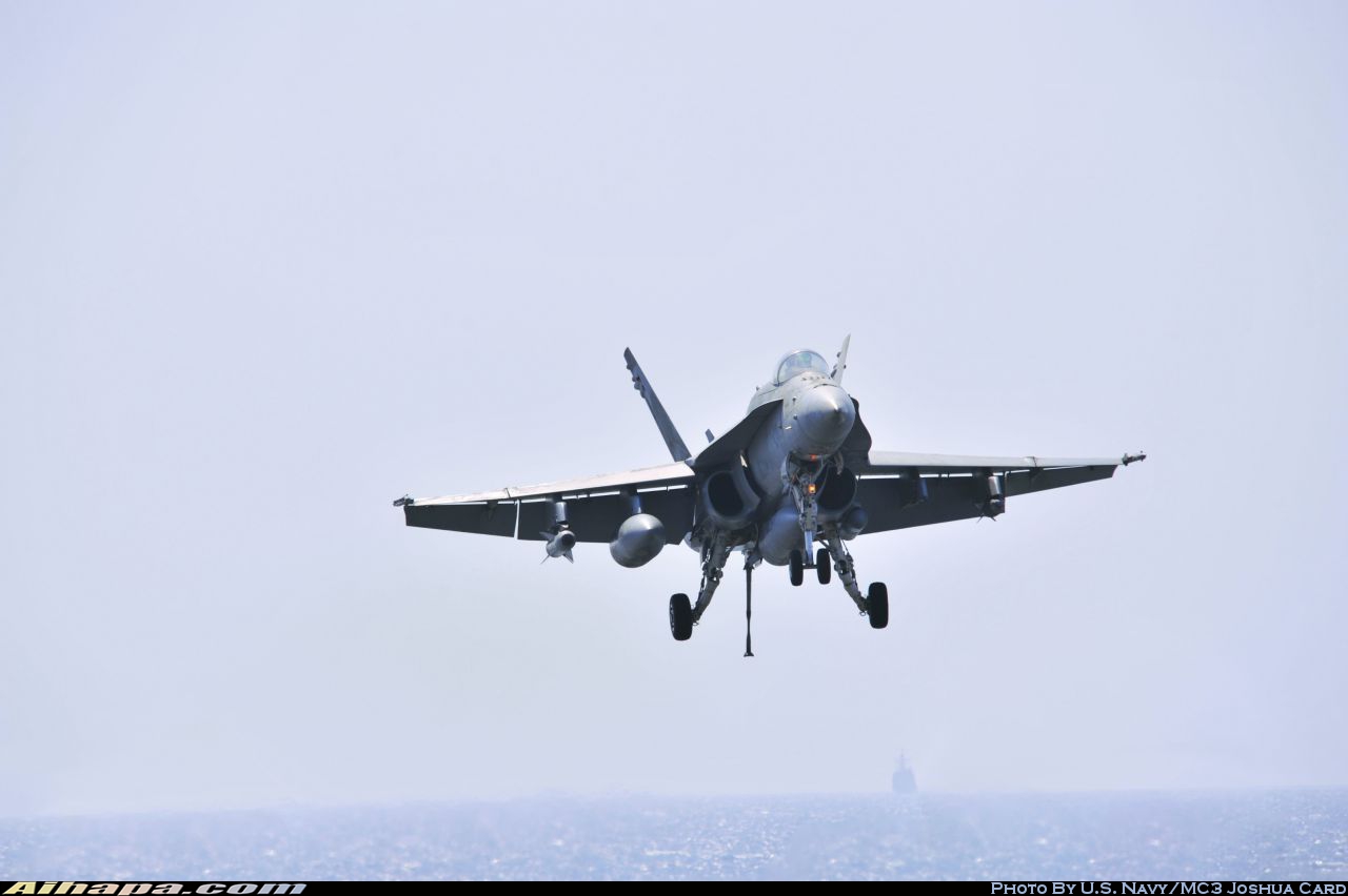 麦克唐纳-道格拉斯 F/A-18C&ldquo;大黄蜂&rdquo; \vert{} ID:14762