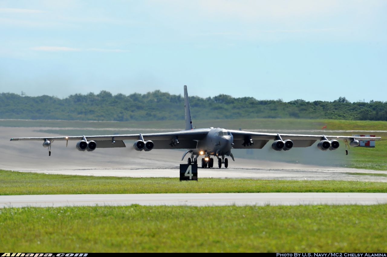 波音 B-52H&ldquo;同温层堡垒&rdquo; \vert{} ID:12842