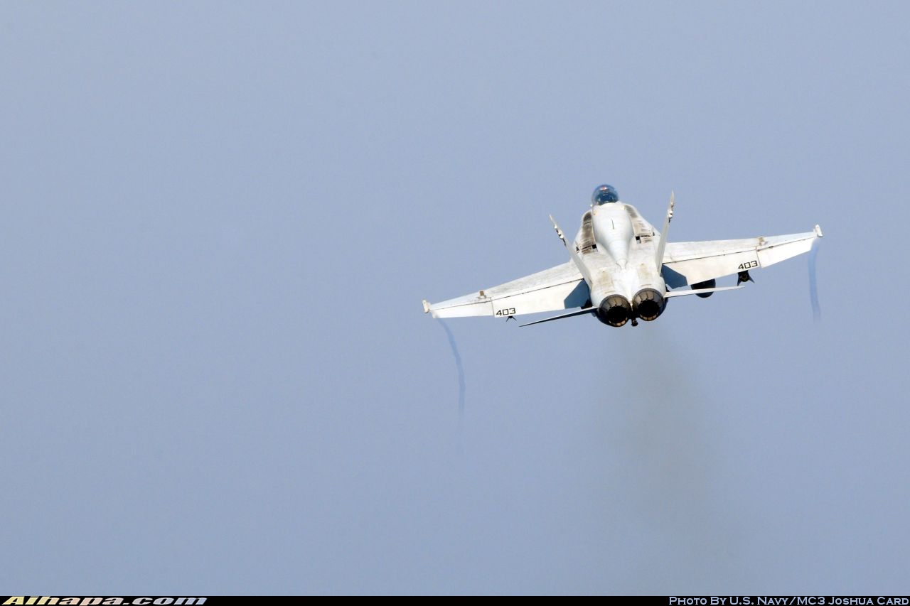 麦克唐纳-道格拉斯 F/A-18C&ldquo;大黄蜂&rdquo; \vert{} ID:14799