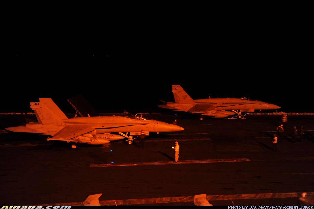 麦克唐纳-道格拉斯 F/A-18C&ldquo;大黄蜂&rdquo; \vert{} ID:14778