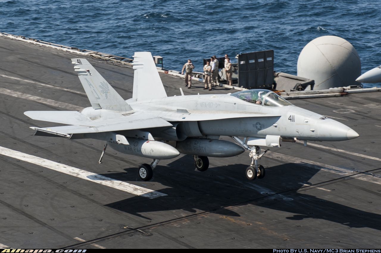 麦克唐纳-道格拉斯 F/A-18C&ldquo;大黄蜂&rdquo; \vert{} ID:12876