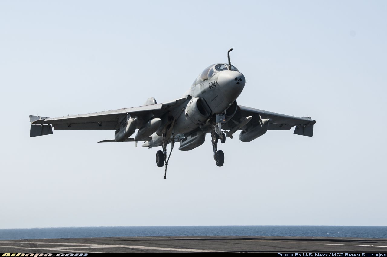格鲁曼 EA-6B&ldquo;徘徊者&rdquo; \vert{} ID:12898