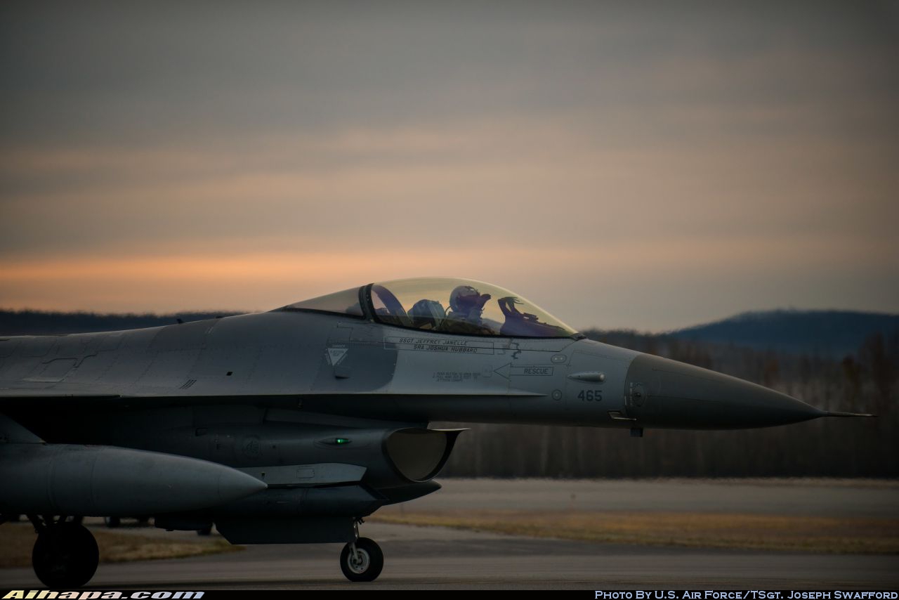 通用动力 F-16CM&ldquo;战隼&rdquo; \vert{} ID:15536