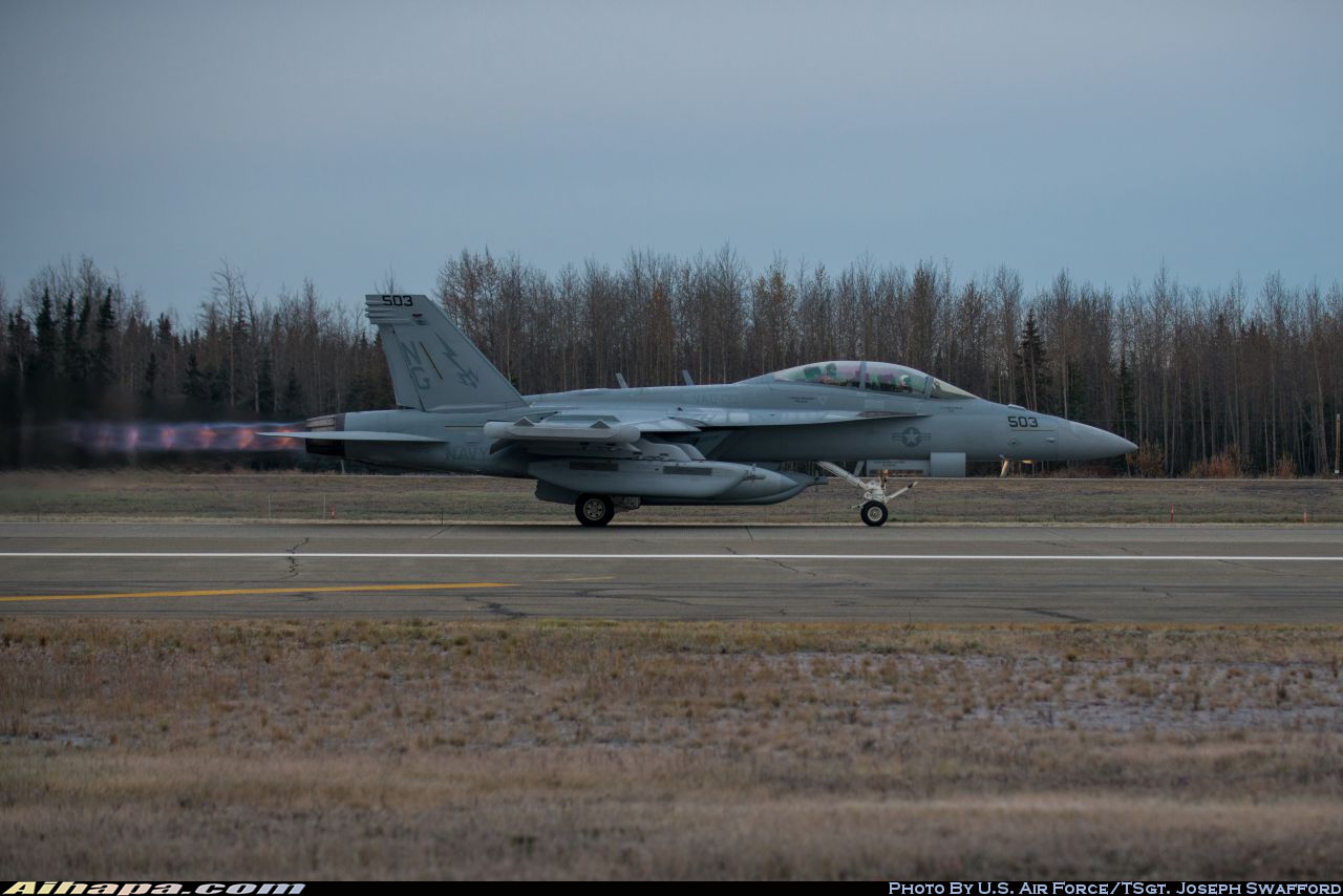 波音 EA-18G&ldquo;咆哮者&rdquo; \vert{} ID:15562