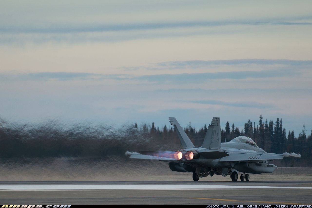 波音 EA-18G&ldquo;咆哮者&rdquo; \vert{} ID:15564