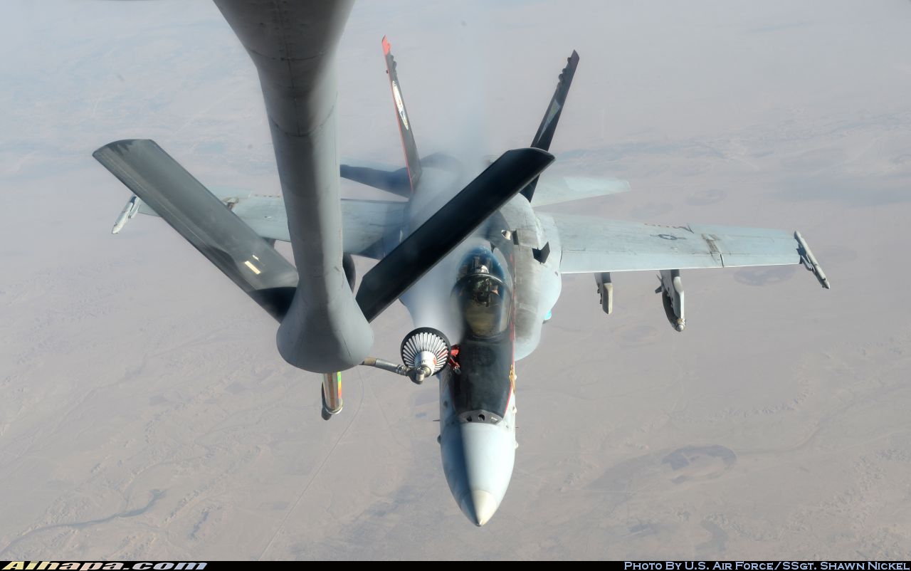 麦克唐纳-道格拉斯 F/A-18C&ldquo;大黄蜂&rdquo; \vert{} ID:14163