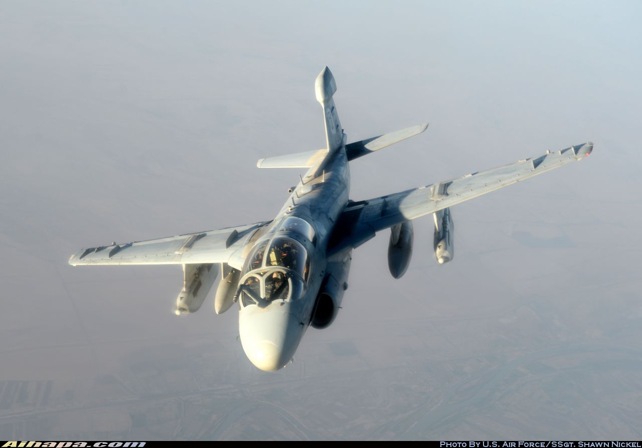 格鲁曼 EA-6B&ldquo;徘徊者&rdquo; \vert{} ID:14145