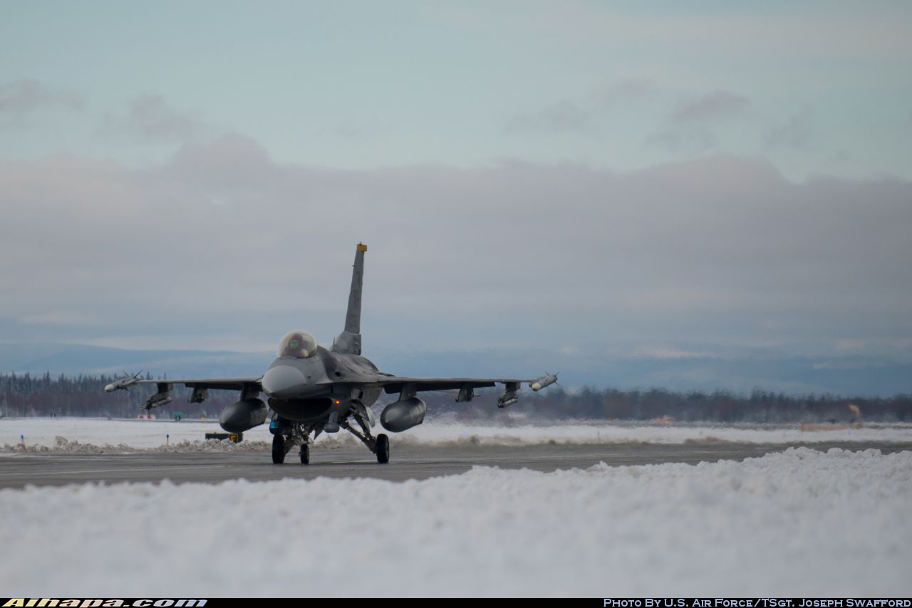 通用动力 F-16CG&ldquo;夜隼&rdquo; \vert{} ID:15503