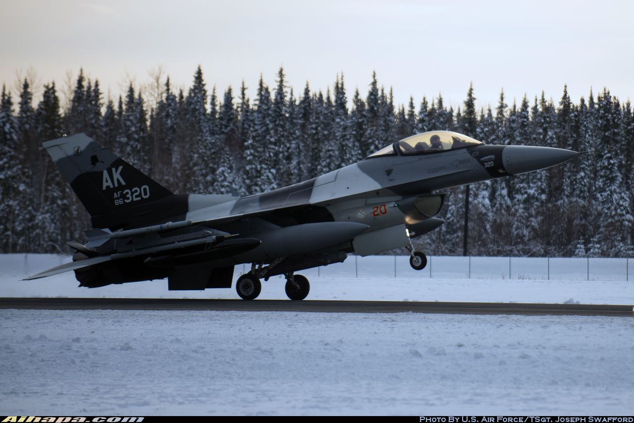 通用动力 F-16C&ldquo;战隼&rdquo; \vert{} ID:15542