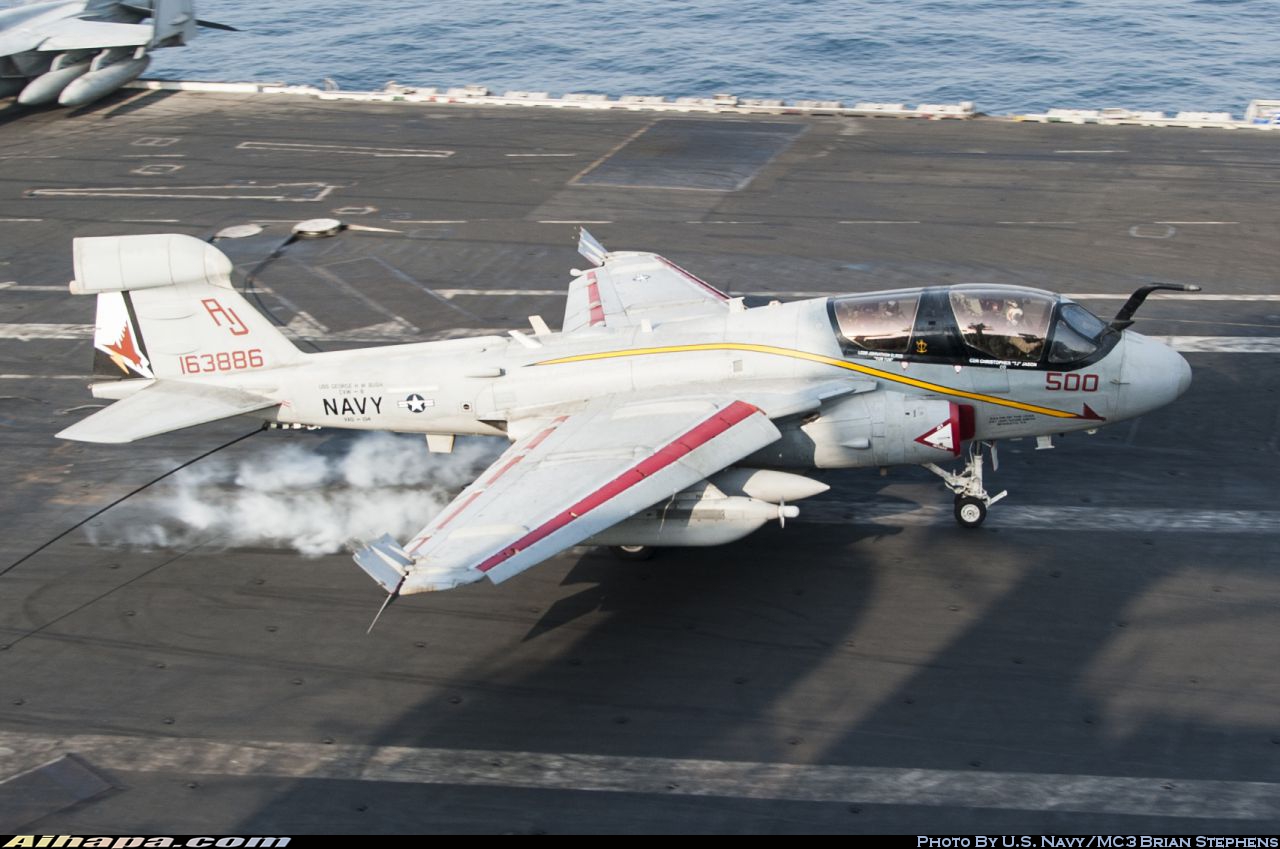 格鲁曼 EA-6B&ldquo;徘徊者&rdquo; \vert{} ID:23150