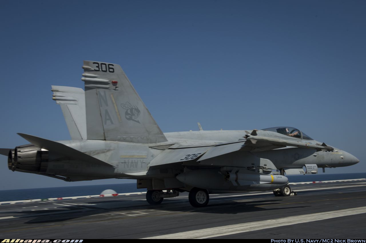 麦克唐纳-道格拉斯 F/A-18C&ldquo;大黄蜂&rdquo; \vert{} ID:15136