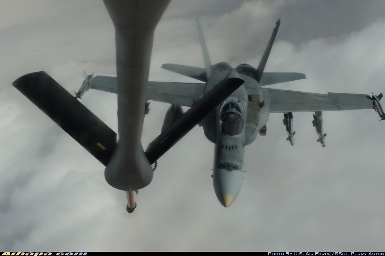 麦克唐纳-道格拉斯 CF-188A&ldquo;大黄蜂&rdquo;(CF-18A) \vert{} ID:16222