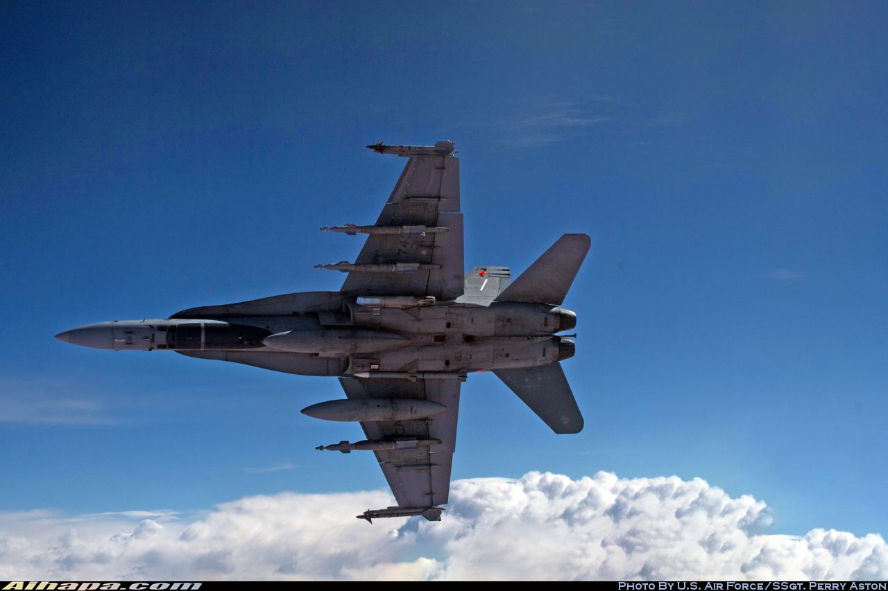 麦克唐纳-道格拉斯 CF-188A&ldquo;大黄蜂&rdquo;(CF-18A) \vert{} ID:16210