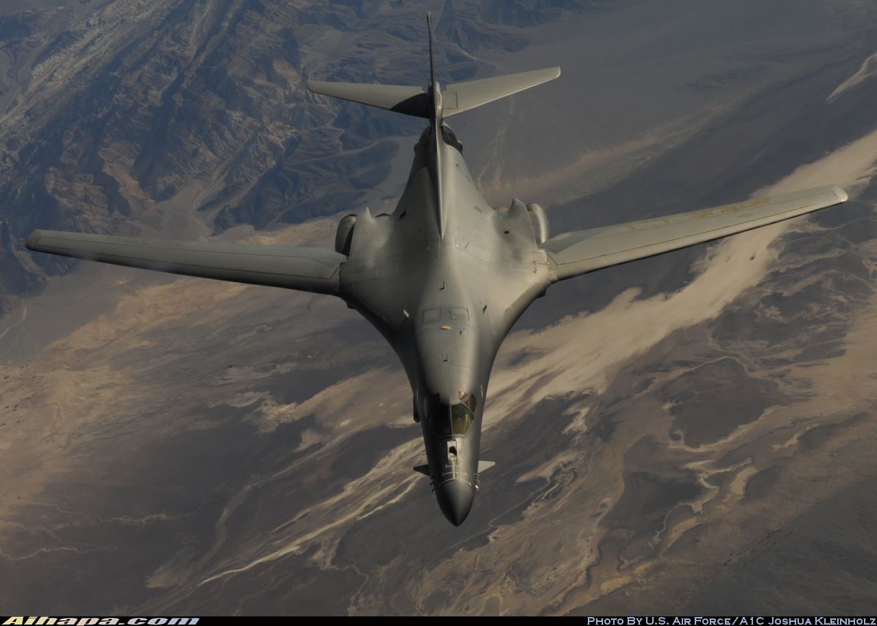 罗克韦尔 B-1B&ldquo;枪骑兵&rdquo; \vert{} ID:21345