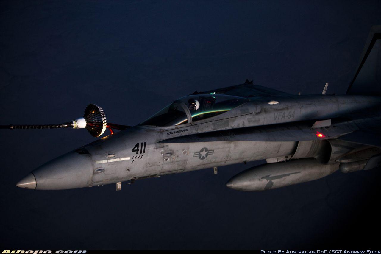麦克唐纳-道格拉斯 F/A-18C&ldquo;大黄蜂&rdquo; \vert{} ID:23762