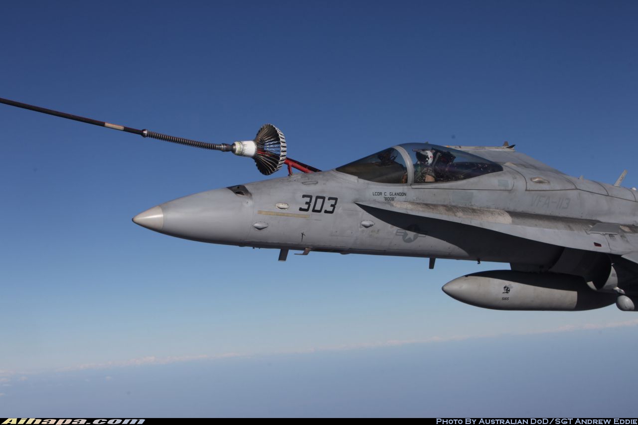麦克唐纳-道格拉斯 F/A-18C&ldquo;大黄蜂&rdquo; \vert{} ID:23760