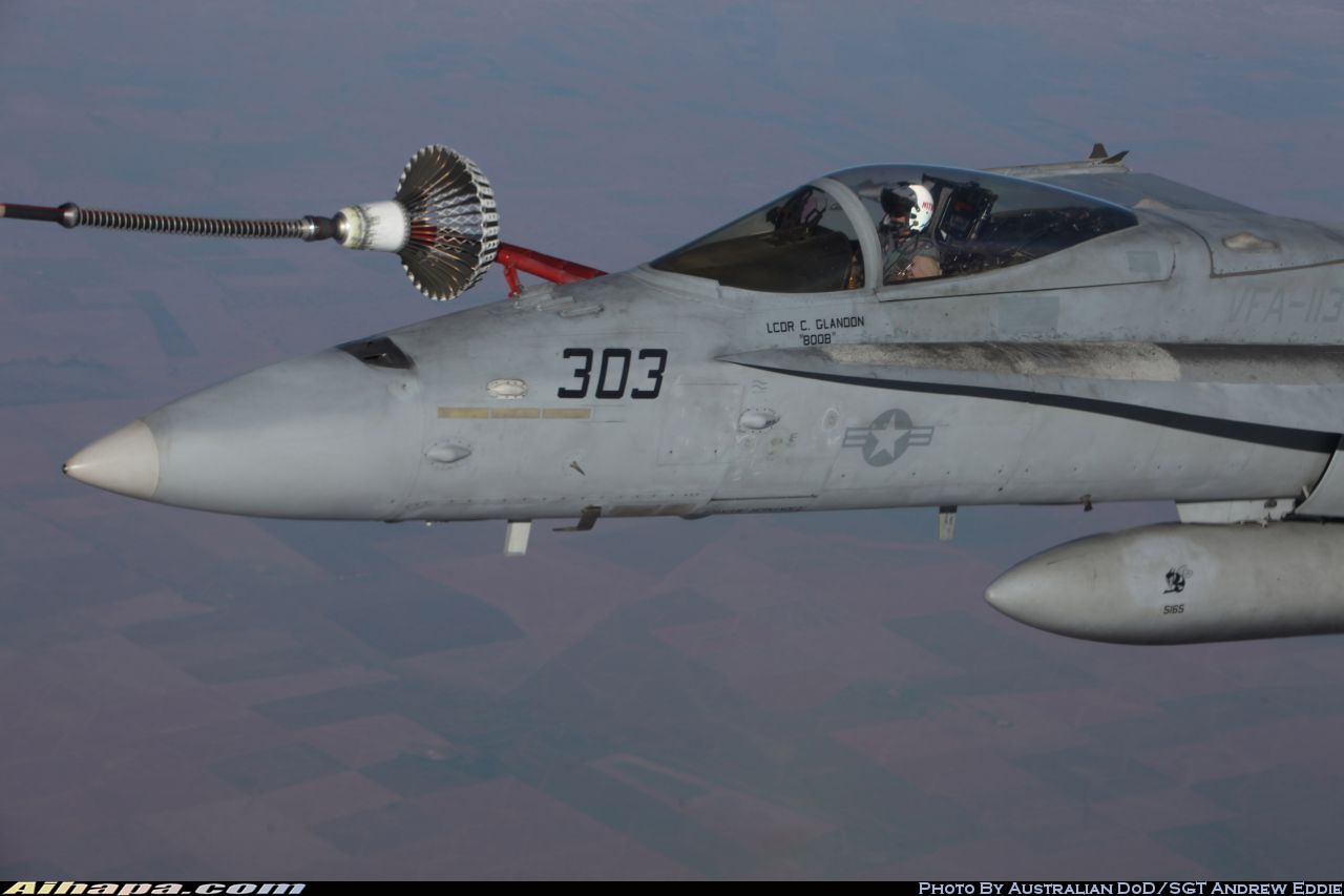 麦克唐纳-道格拉斯 F/A-18C&ldquo;大黄蜂&rdquo; \vert{} ID:23758
