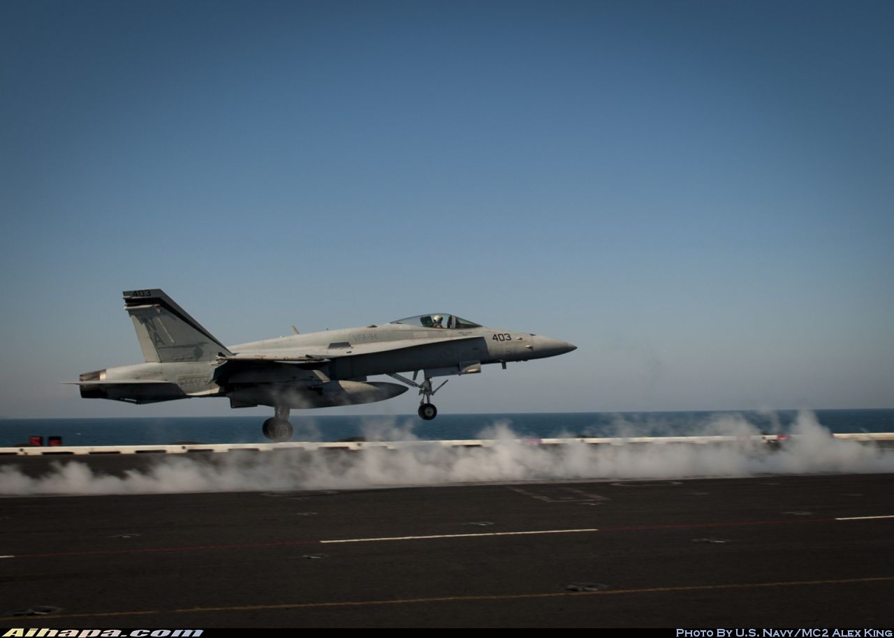麦克唐纳-道格拉斯 F/A-18C&ldquo;大黄蜂&rdquo; \vert{} ID:23132